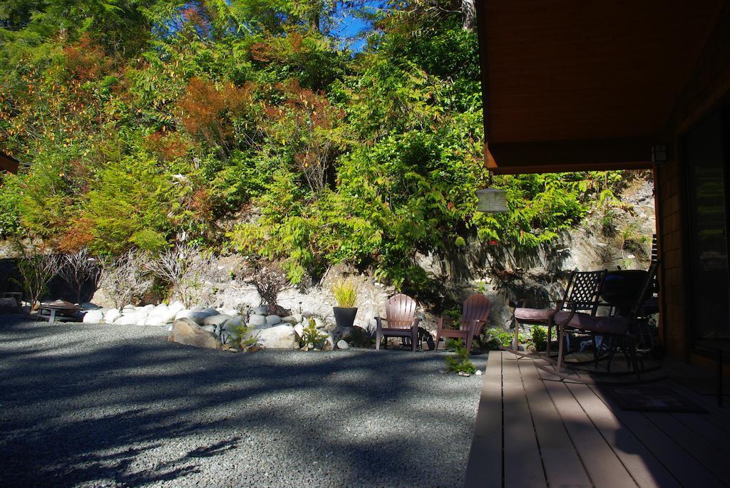 Wild Coast Chalets 포트 렌프루 객실 사진